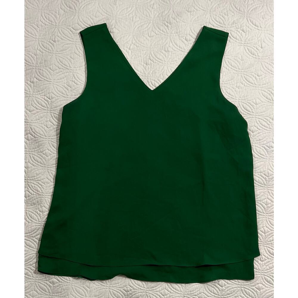 Sleeveless V-Neck Tops | Ann V-Neck Tops | Ann
Taylor
Size Medium - Picture 3 of 8